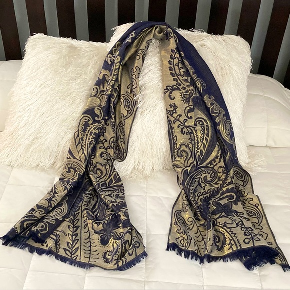 100% Pashmina Scarf - 28" Wide by  70" Long, Metallic Gold and Navy - NWOT - Picture 2 of 4